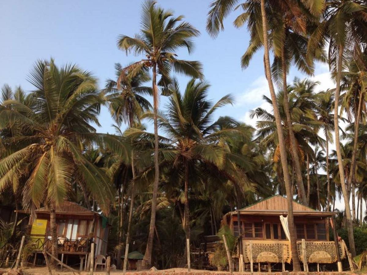 Over The Moon Beach Resorts 팔로렘 외부 사진